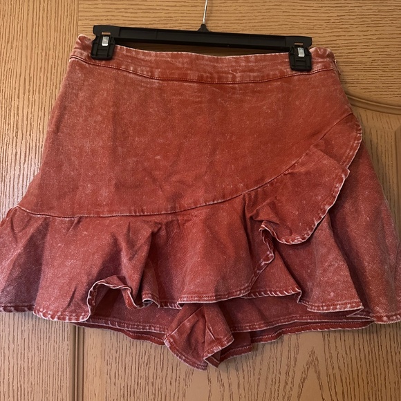 Flying Tomato Skort - Picture 1 of 2